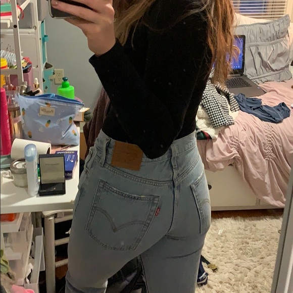 NWT LEVI’S WEDGIE JEAN - Picture 4 of 5